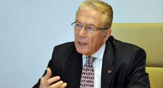 <p><strong>GAZETECİ UĞUR DÜNDAR</strong></p>
<p>"Geçirdiği kalp krizi sonucu hayatını kaybeden Koç Holding Yön.Kur.Bşk.Mustafa Koç'a Allah'tan rahmet,ailesine başsağlığı ve sabır diliyorum."</p>
