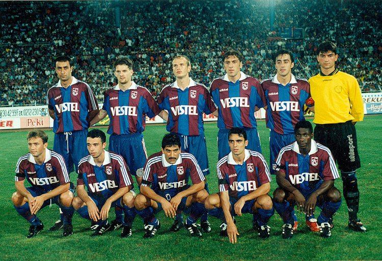 <p>Türkiye Kupası çeyrek finalinde 13 Şubat 1974 tarihinde yapılan maçla başlayan rekabette tarihi statta oynanan 43'ü lig, 5'i Türkiye Kupası olmak üzere 48 müsabakada Trabzonspor 20, Fenerbahçe 16 galibiyet aldı, taraflar 12 karşılaşmada ise eşitliği bozamadı.</p>
