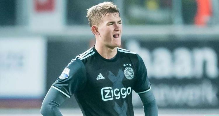 <p>MATTHIJS DE LIGT (YAŞ: 17) | Kulüp: Ajax | Uyruk: Hollanda | Position: Defans</p>
