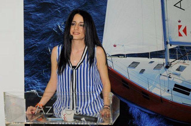 <p>İpek Kıraç</p>

<p>VELİAHTI OLDUĞU TOPLAM SERVET: 2.4 MİLYAR DOLAR (2 milyar doları Suna Kıraç’tan, 400 milyon doları İnan Kıraç’tan)</p>
