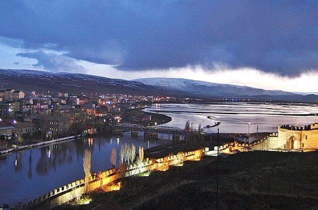 <p><strong>39 Ardahan</strong></p>

<p>Mutluluk düzeyi: % 60,71</p>
