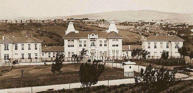 <p>1899, Şişli Etfal hastanesi</p>

<p> </p>
