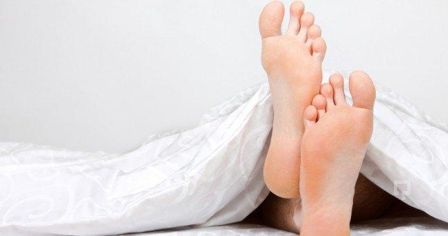 <p>Tendonlar uzayarak tekrar eski esneklerini kazanmayı başaramazlarsa hastanın şikayeti hiçbir zaman geçmiyor. Ağrısız bir yaşam için "planter fassia özel egzersizi" olarak tanımların egzerlerin düzenli olarak yapılması önemlidir. </p>