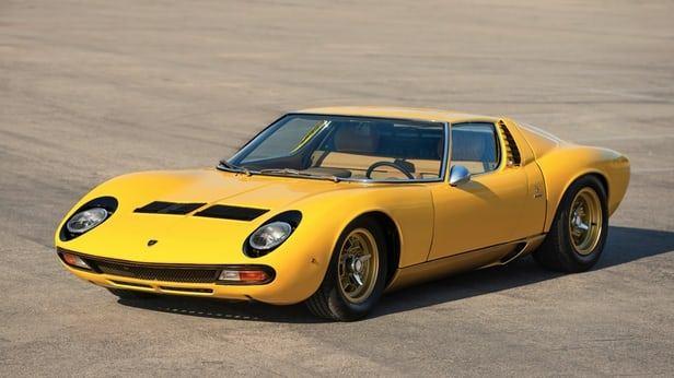 <p>1967 – Lamborghini Miura P400 Saatte 275 km</p>
