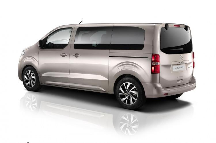 <p><span style="color:#D3D3D3">Jumpy SpaceTourer, MPV sınıfında yer alıyor.</span></p>