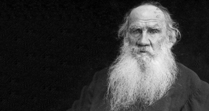 <p><strong>Lev Nikolayeviç Tolstoy</strong></p>
