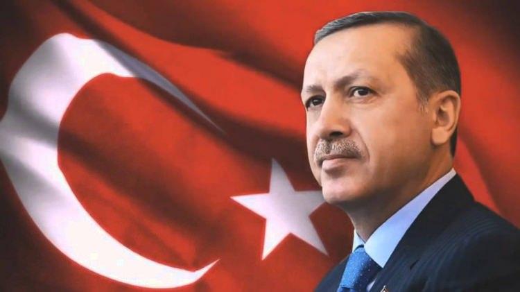<p>10 Ağustos 2014 - Türkiye Cumhuriyeti'nin 12. Cumhurbaşkanı seçildi ve fiilen ve hukuken AK Parti'yle ilişiği kesildi.</p>