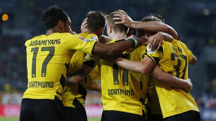 <p>10. Borussia Dortmund 2.7 milyon</p>
