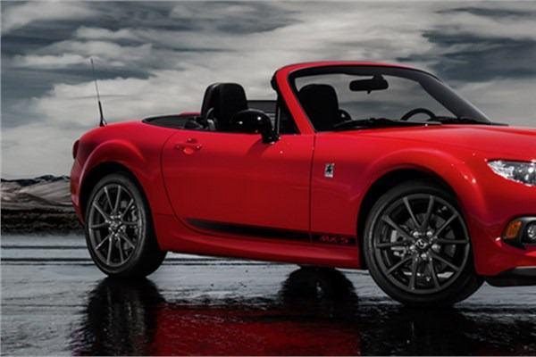 <p><strong>Mazda MX5 Miata</strong></p>

<p> </p>
