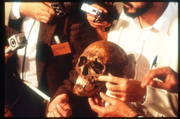 <p>Munoz, Mengele'nin kemiklerinin, bir kişinin kalıntılarının nasıl inceleneceği ve bu bilgilerin kişiyle alakalı belgelerdeki verilerle nasıl eşleştirileceği konularında faydalı olduğunu ifade etti.</p>

<p> </p>
