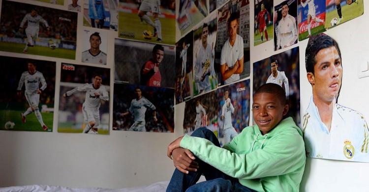 <p>Mbappe</p>
