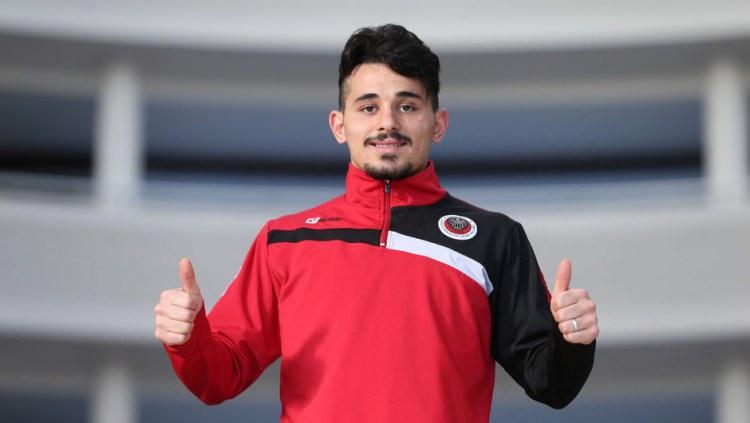 <p> Serdar Gürler - Gençlerbirliği</p>
