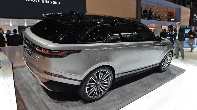 <p>Range Rover Velar</p>
