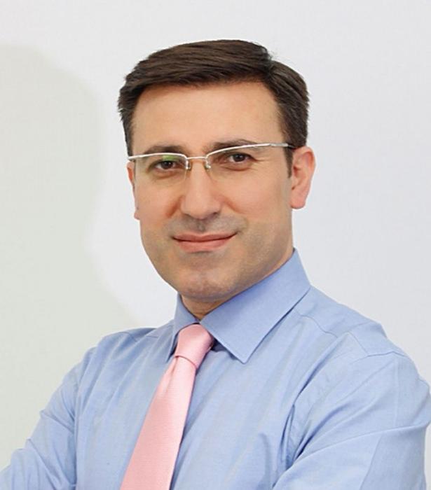 <p>AK Parti Adana Milletvekili Talip K&uuml;&ccedil;&uuml;kcan</p>
