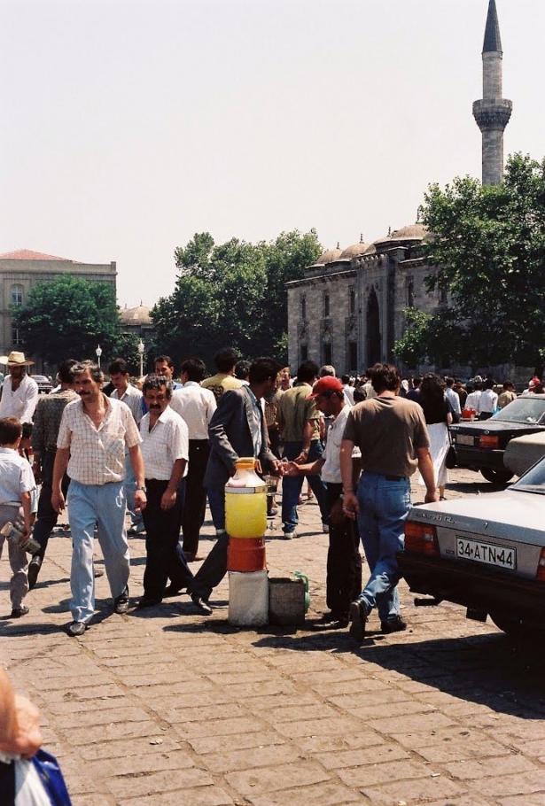<p>1988<br />
Beyazıt</p>

