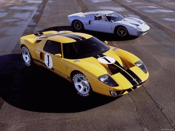 <p>Ford GT</p>
