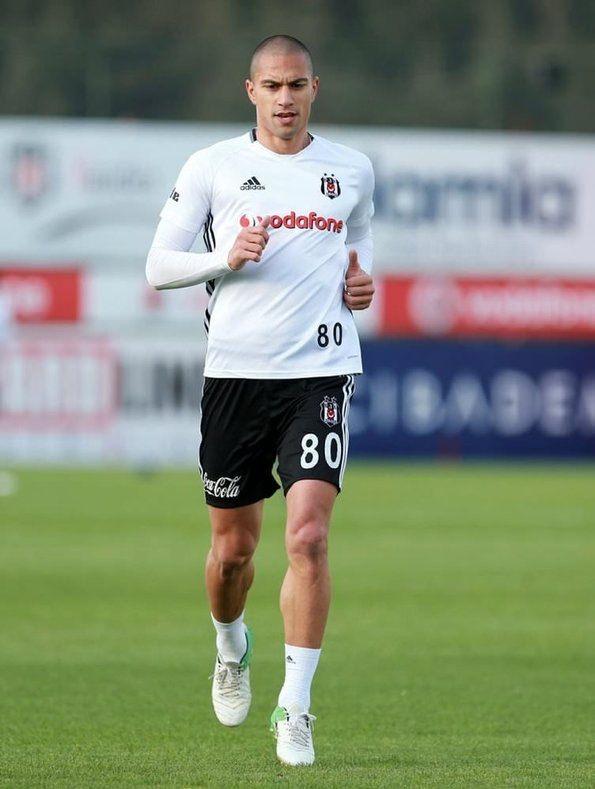 <p>Gökhan İnler | Beşiktaş'tan Başakşehir'e</p>