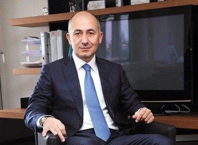<p>4 Erman Ilıcak Rönesans Holding 2.800</p>

<p> </p>
