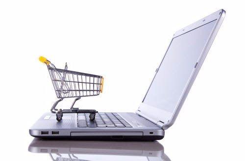 <p><strong>3. SSL sertifikası olup olmadığını kontrol edin</strong></p>
<p>Online alışveriş hizmeti sunan tüm siteler dünya çapında kredi kartı güvenliği için bir standart olan SSL sertifikası kullanmak zorundadır. SSL sertifikası olmadan hiçbir bankadan online pos alma imkânı bulunmamaktadır. Sitenin bu sertifikaya sahip olup olmadığını mutlaka kontrol edin.</p>
