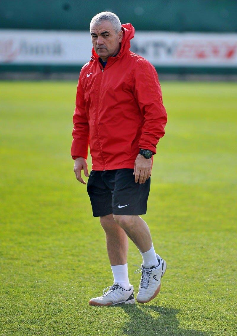 <p><strong>Rıza Çalımbay</strong><br />
Kasımpaşa - 1.8 milyon TL</p>