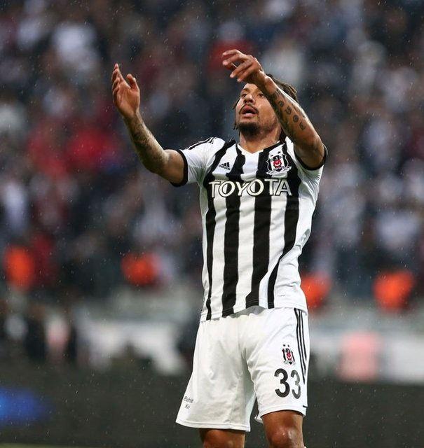 <p>Jermaine Jones - Yaşı: 34 - Takımı: Colorado (ABD)</p>

<p> </p>
