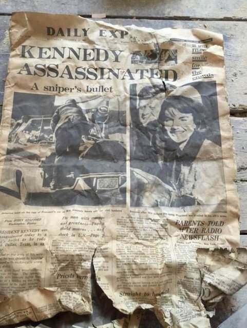 <p>Manşet haberi Başkan Kennedy'nin öldürülüşü olan bir gazete bulundu. </p>
<p> </p>