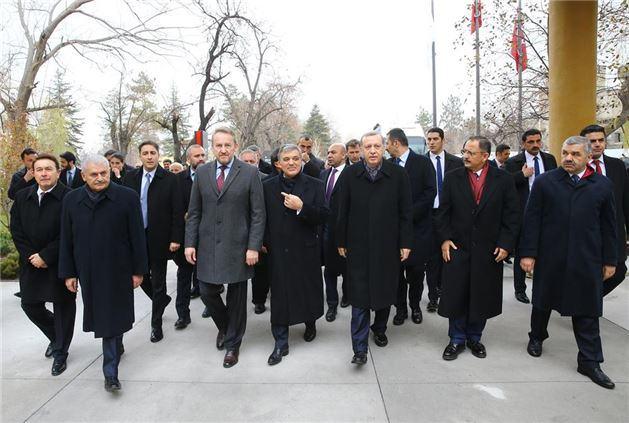 <p>Cumhurbaşkanı Recep Tayyip Erdoğan, 11. Cumhurbaşkanı Abdullah Gül ile Abdullah Gül Müze ve Kütüphanesi’nin açılış törenine katıldı. </p>

