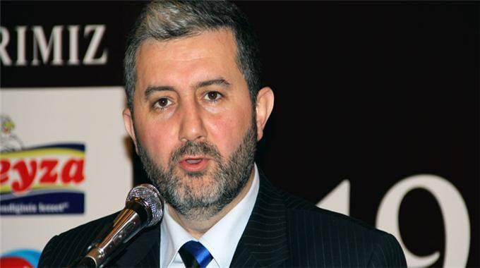 <p>Abdurrahman Kaan, MÜSİAD'ta, 2003-2006 yılları arasında Gıda Tarım Sektör Kurul Başkan Yardımcısı, 2006-2009 yılları arasında da Gıda Tarım Sektör Kurul Başkanı olarak görev yaptı.</p>
