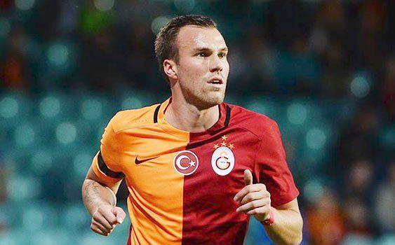 <p>Kevin Grosskreutz - Kevın Groskroys - Stuttgart</p>