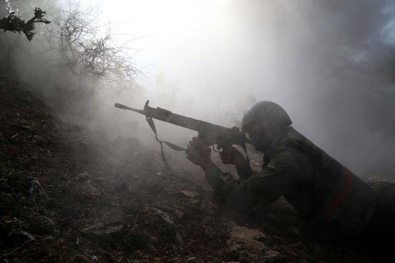 <p><strong>BÖLGELER BELİRLENDİ</strong></p>

<p>Bu kapsamda, operasyon yapılacak 10-12 civarında bölge belirlendi. Bu bölgeler, PKK'nın sığınak, mağara veya kamplarından oluşuyor.</p>
