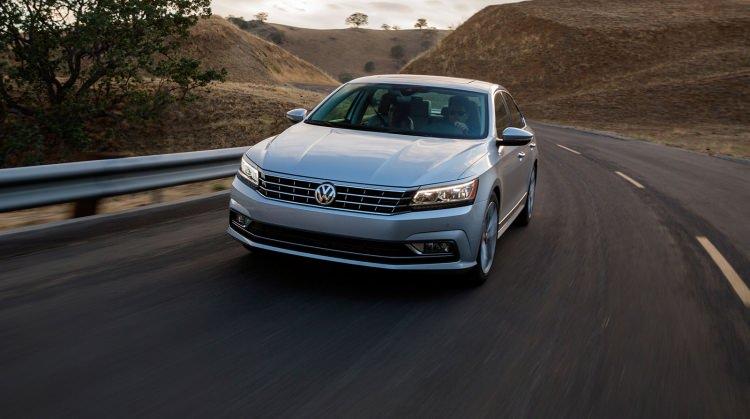 <p>3. VOLKSWAGEN PASSAT</p>
