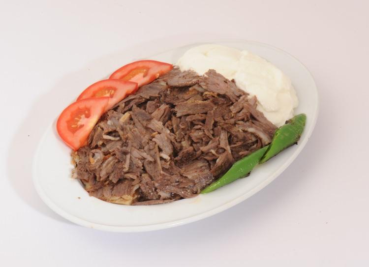 <p>4 milyar Euro'yu bulan döner sektöründe bir günde 400 ton et kullanılıyor. </p>