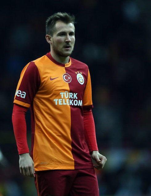 <p>Izet Hajrovic - Yaşı: 25 - Werder Bremen'in oyuncu sayısını azaltma projesi kapsamında 3. Lig'deki Werder Bremen II (U23) takımına yollanıyor.</p>
<p> </p>