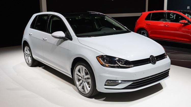 <p>2018 Volkswagen Golf<br />
<br />
<span style="color:#FFA07A"><em><strong>Türkiye yolcusu</strong></em></span></p>
