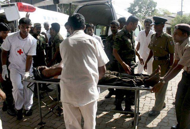 <p>22 Ekim 2007: Sri Lanka'daki Tamil gerillaları Anuradhapura Askeri Üssü'ne saldırdı. 20 kişi öldü, birçok askeri uçak ve helikopter zarar gördü.</p>
<p> </p>