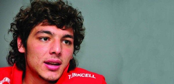 <p>Salih Dursun , Galatasaray'dan Antalyaspor'a<br />
<br />
Kiralık</p>
