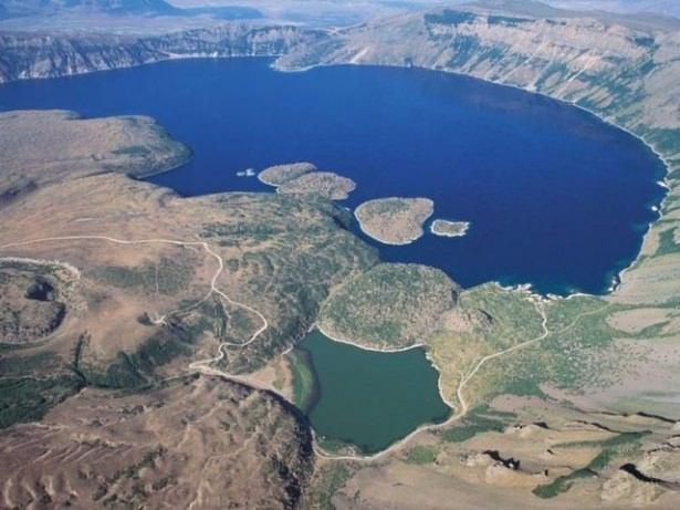 <p>İl: Bitlis<br />
İlçe: Tatvan<br />
Nüfus: 68.157</p>
