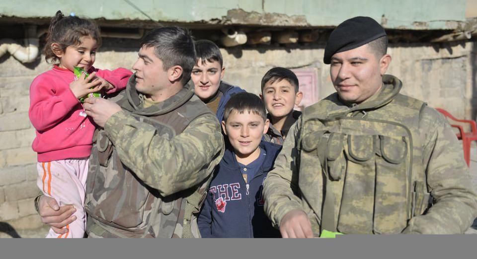 <div>Ticari yaşamın da canlanmaya başladığı ilçede vatandaşlar günlük yaşamlarını sürdürürken, tuzaklanan patlayıcılardan arındırılan sokaklarda ise çocuklar oyun oynamanın tadını çıkarıyor.</div>
<div> </div>