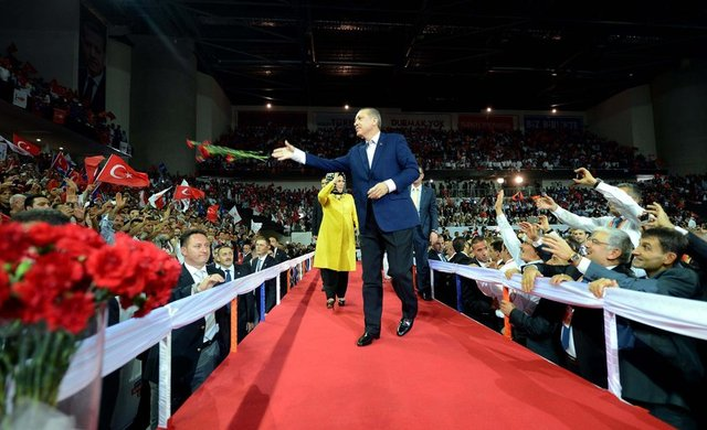 <p>30 Eylül 2012, 4. Olağan Büyük Kongre</p>
<p> </p>