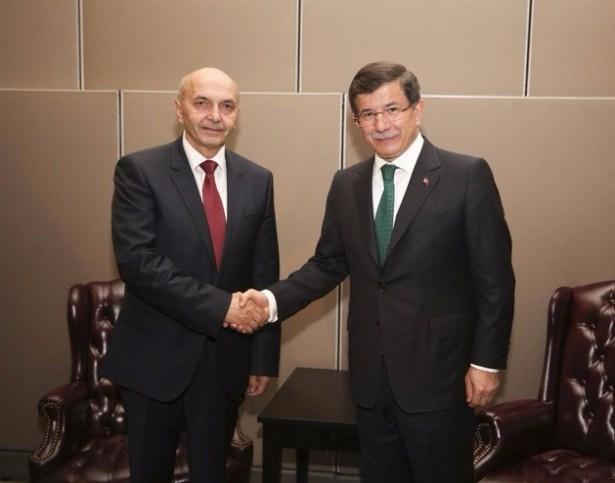 <p>Başbakan Ahmet Davutoğlu, BM Genel Kurulu Genel Görüşmeleri'ne katılmak üzere bulunduğu New York'ta, Kosova Başbakanı İsa Mustafa ile görüştü.</p>

<p> </p>
