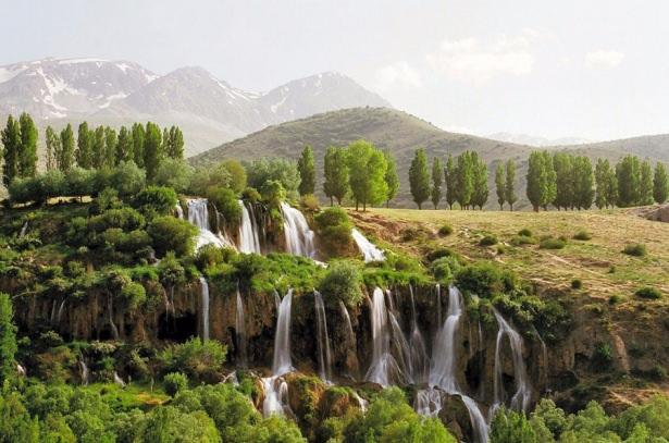 <p>Girlevik Şelalesi, Erzincan</p>

<p> </p>
