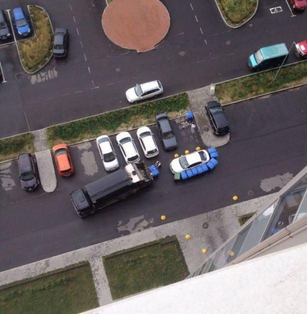 <p>Yetkililer tüm uyarılara rağmen yanlış park sürücülere öyle bir ceza kesmeye başladı ki..</p>