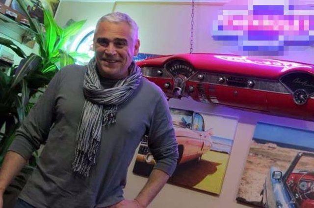 <p>Uzun zamandır Amerika'nın New Jersey eyaletinde eşi Nermin Bezmen'le birlikte yaşayan sinema ve dizi oyuncusu Tolga Savacı, klasik otomobil hobisini Amerika'da işe çevirdi. </p>
<p> </p>