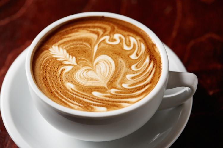 <p><strong>Latte</strong><br />
<br />
Espresso ve kremalı süt ile yapılır</p>