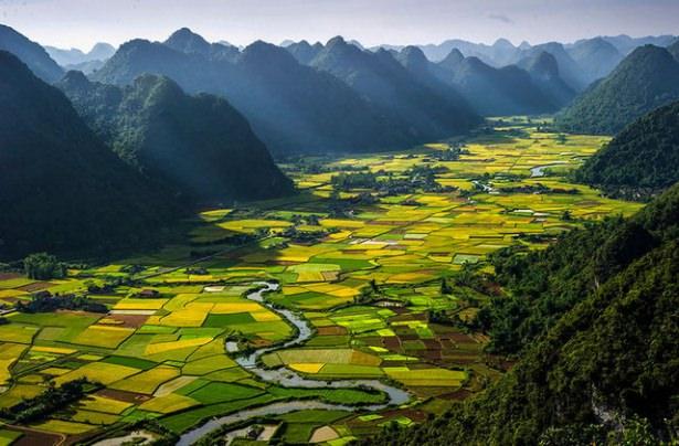 <p>Bac Son Vadisi - Vietnam</p>

<p> </p>
