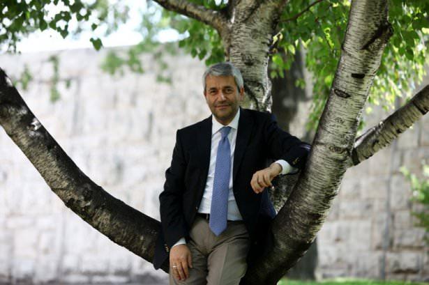 <p>Nihat Ergün</p>
