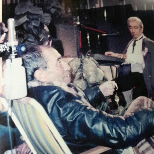<p>Ertem Eğilmez hocanın son filmi "Arabesk" ve sette ki halini en iyi anlatan karelerden biri!</p>

