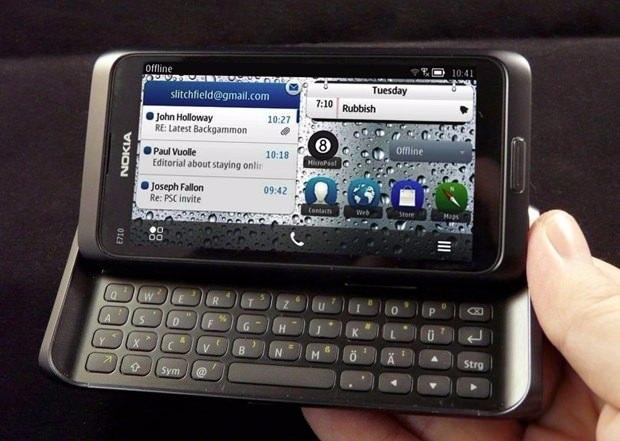 <p>İşte cep telefonlarının akıllı telefonlara dönüşümü...</p>

<p> </p>
