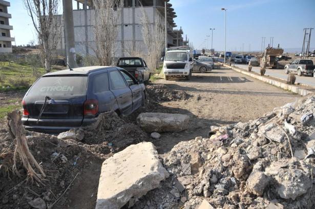 <p>IŞİD, daha çok Kürtlerin yaşadığı Kobani civarındaki köyleri, yaklaşık 5 ay önce kuşatma altına aldı.</p>

<p> </p>
