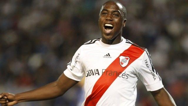 <p>Eder Alvarez Balanta</p>
